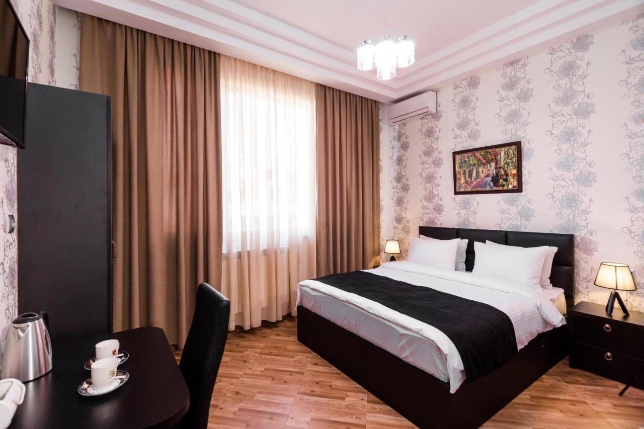 George Hotel Tbilisi ภายนอก รูปภาพ