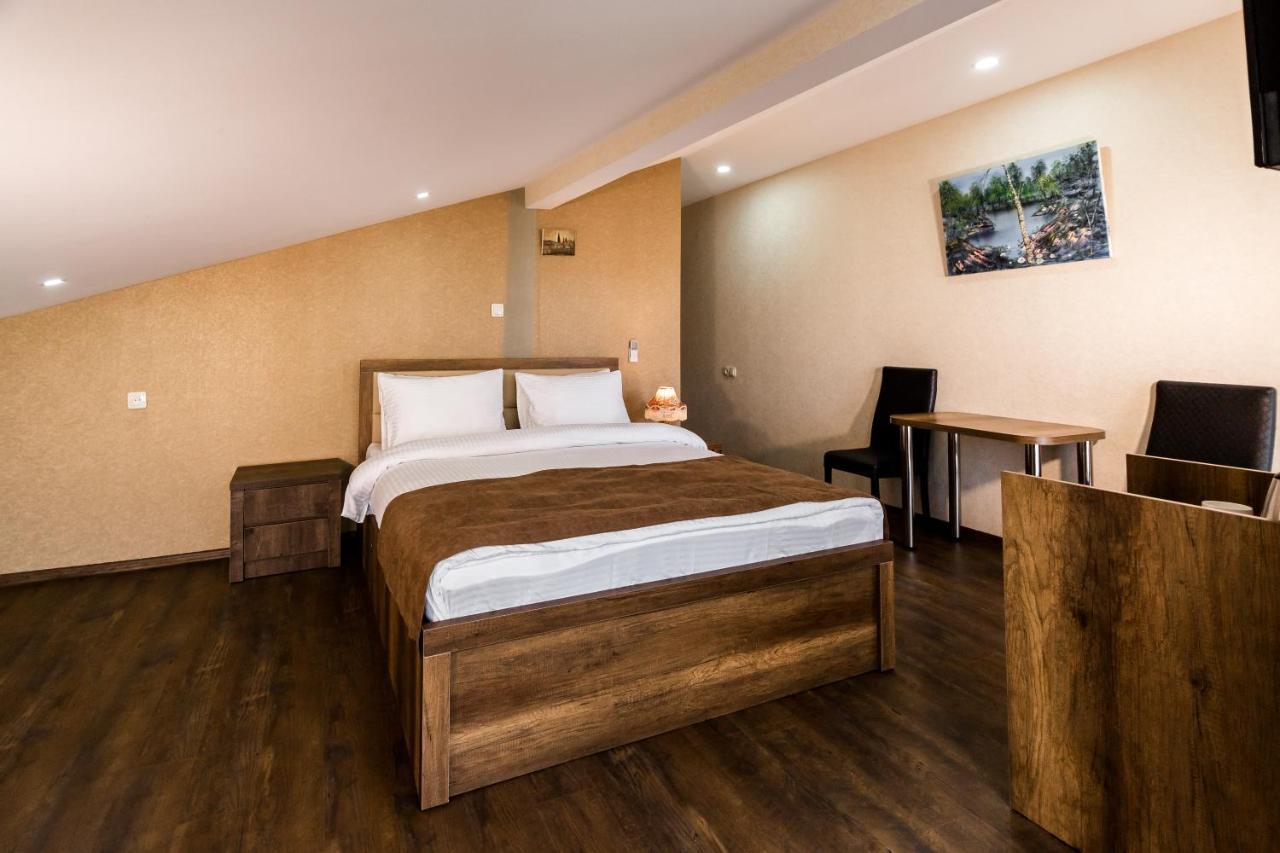 George Hotel Tbilisi ภายนอก รูปภาพ